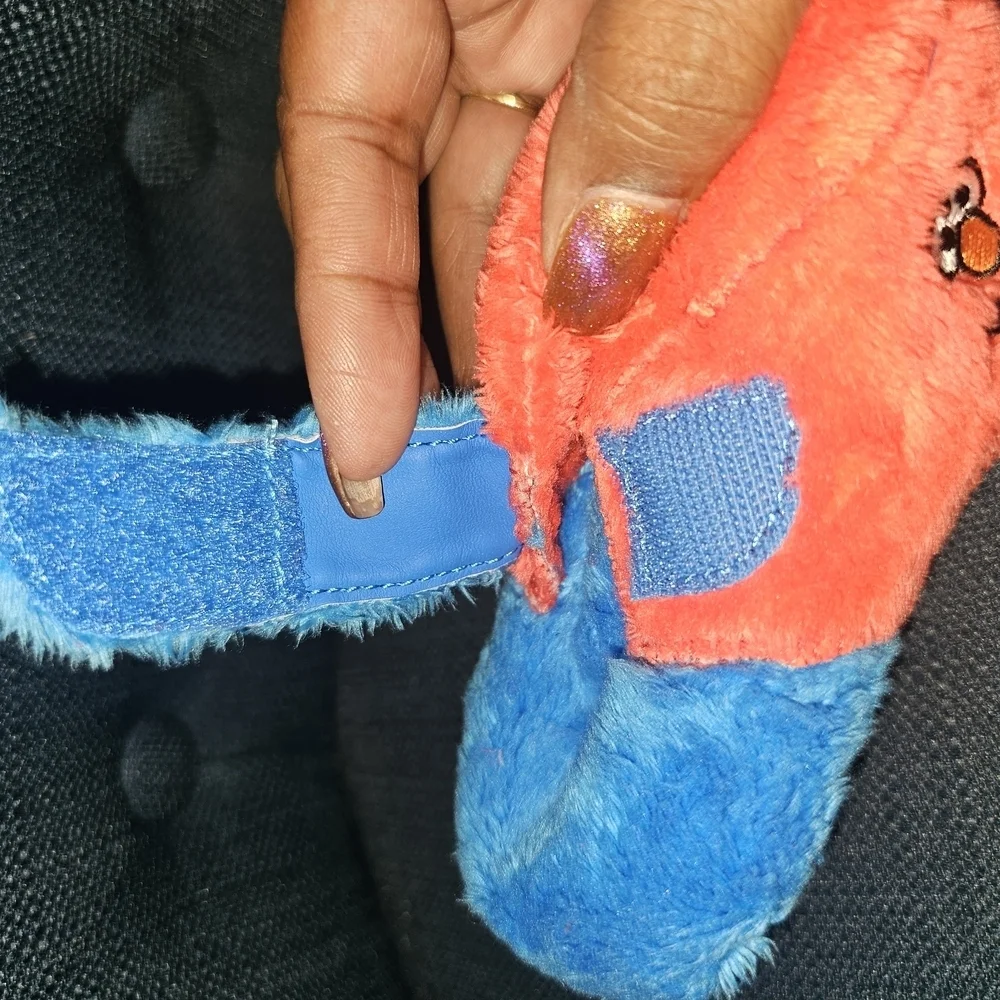 Sesame Street Kids Plush Slippers - Blue and Red